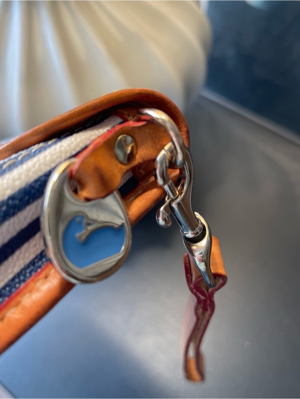 Dooney & Bourke striped Wristlet - Picture 3 of 7